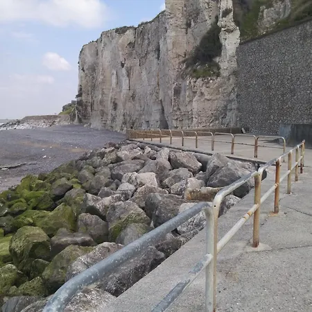 Maison Atypique Entre Baie De Somme Et Mers Les Bains 펜션 *